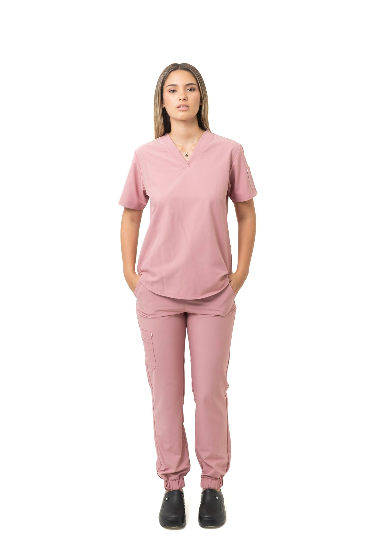 Conjunto Antifluido para Mujer – Blusa Escote en Cajón y Pantalón Jogger con Bolsillos