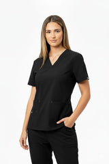 Conjunto Antifluido para Mujer – Cuello en Cajón, Bolsillos y Porta Lapiceros